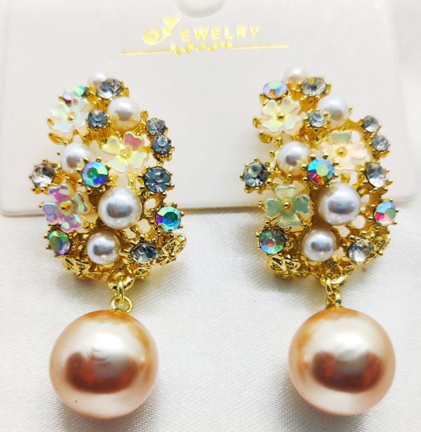 Floral Pearl Earrings