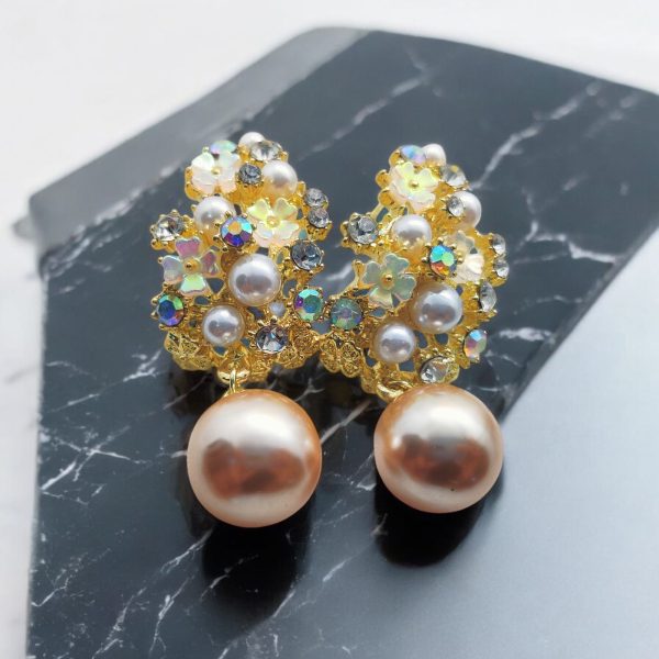 Floral Pearl Earrings