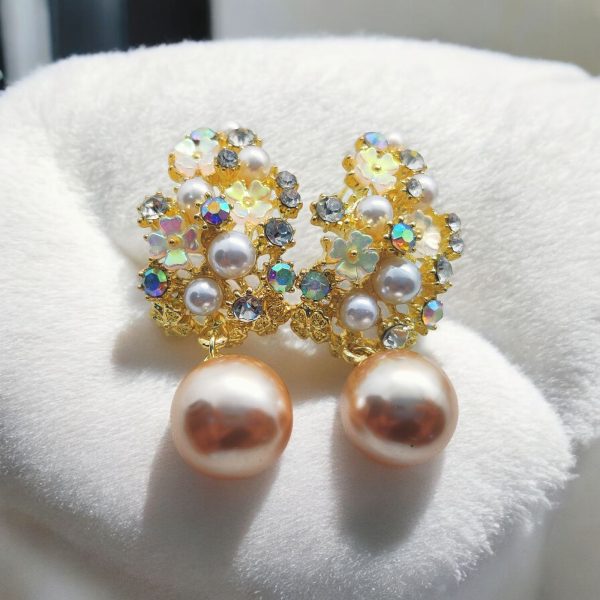 Floral Pearl Earrings